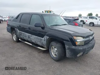 2002 Chevrolet Avalanche z VIN 3GNEK13T02G104361, wystawiony jako IAAI lot #42494992 z przebiegiem 223 775 mil mil oraz . Historia ofert i sprzedaży dostępna na DreamBid. Obrazek 1.