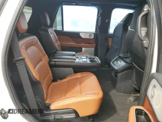 2021 Lincoln Navigator Reserve z VIN 5LMJJ2LT2MEL07612, wystawiony jako Copart lot #47704355 z przebiegiem Nie podano mil oraz Nie do naprawy • Non repairable. Historia ofert i sprzedaży dostępna na DreamBid. Obrazek 11.
