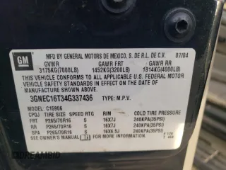 2004 Chevrolet Suburban LT with VIN 3GNEC16T34G337436, listed as a Copart auction lot 43124235 with 233,453 mi miles and Salvage Title. Bid and sale history available at carsss.com. Image 12.