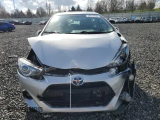2016 Toyota Prius One z VIN JTDKDTB35G1135081, wystawiony jako Copart lot #49517745 z przebiegiem 69 327 mil mil oraz Szkody całkowita. Historia ofert i sprzedaży dostępna na DreamBid. Obrazek 5.