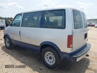 1987 Chevrolet Astro z VIN 1GNDM15Z5HB121813, wystawiony jako IAAI lot #42388922 z przebiegiem Nie podano mil oraz . Historia ofert i sprzedaży dostępna na DreamBid. Obrazek 3.