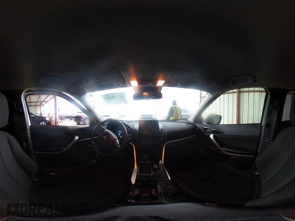 2024 Mitsubishi Eclipse Cross LE z VIN JA4ATVAA0RZ073419, wystawiony jako IAAI lot #42171208 z przebiegiem 5 606 mil mil oraz . Historia ofert i sprzedaży dostępna na DreamBid. Obrazek 18.