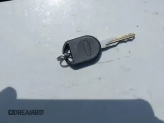 2005 Ford Mustang Deluxe с VIN 1ZVFT80NX55110332, выставлен на аукционе IAAI как лот 42087975 с пробегом 181 810 миль миль и . История ставок и продаж доступна на DreamBid. Изображение 11.