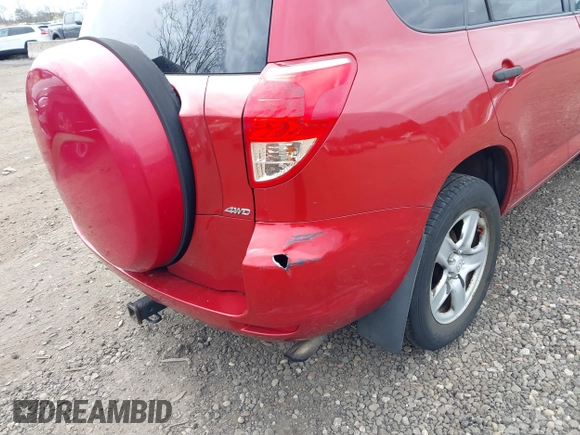 2007 Toyota RAV4 with VIN JTMBD33V976053681, listed as a IAAI auction lot 42012888 with 187,332 mi miles. Bid and sale history available at carsss.com. Image 6.