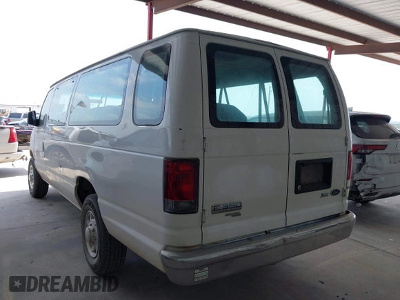 2011 Ford Econoline Passenger XL z VIN 1FBSS3BL9BDA52335, wystawiony jako IAAI lot #42248296 z przebiegiem 109 251 mil mil oraz . Historia ofert i sprzedaży dostępna na DreamBid. Obrazek 3.