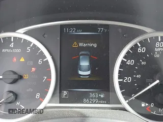 2017 Nissan Sentra SR with VIN 3N1AB7AP9HL640440, listed as a IAAI auction lot 41205124 with 86,299 mi miles and . Bid and sale history available at carsss.com. Image 15.
