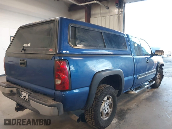 2003 Chevrolet Silverado 1500 with VIN 2GCEK19T331269122, listed as a IAAI auction lot 41461220 with 232,214 mi miles. Bid and sale history available at carsss.com. Image 4.