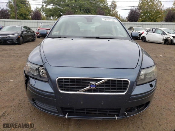 2006 Volvo S40 2.4L with VIN YV1MS390162217418, listed as a Copart auction lot 72558714 with 121,370 mi miles and Salvage Title. Bid and sale history available at carsss.com. Image 5.