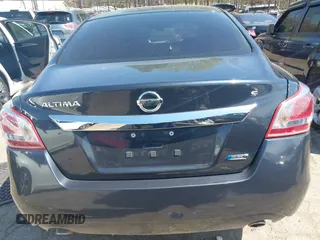 2013 Nissan Altima 2.5 S with VIN 1N4AL3AP8DC914998, listed as a IAAI auction lot 41839546 with 110,807 mi miles and . Bid and sale history available at carsss.com. Image 16.