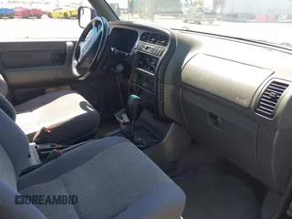 1999 Isuzu Trooper S z VIN JACDJ58X5X7917271, wystawiony jako IAAI lot #42308643 z przebiegiem 216 163 mil mil oraz . Historia ofert i sprzedaży dostępna na DreamBid. Obrazek 5.