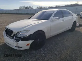 2011 Mercedes-Benz S-Class S 550 with VIN WDDNG7BB6BA413410, listed as a Copart auction lot 88323865 with 221,648 mi miles and Salvage Title. Bid and sale history available at carsss.com. Image 1.
