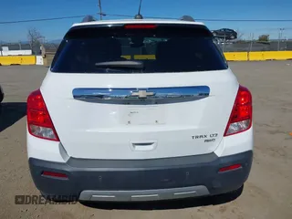 2015 Chevrolet Trax LTZ with VIN 3GNCJTSB2FL232354, listed as a IAAI auction lot 41701356 with 126,947 mi miles. Bid and sale history available at carsss.com. Image 16.