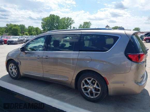 2017 Chrysler Pacifica Limited with VIN 2C4RC1GG9HR786079, listed as a IAAI auction lot 42331526 with 75,329 mi miles and . Bid and sale history available at DreamBid. Image 14.