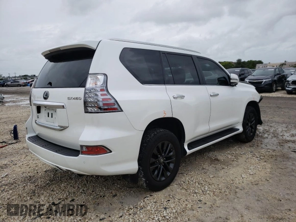 2020 Lexus GX with VIN JTJAM7BX9L5259957, listed as a Copart auction lot 68637512 with 32,701 mi miles. Bid and sale history available at carsss.com. Image 3.