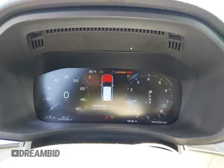2020 Volvo XC60 Momentum z VIN YV4102DK4L1535758, wystawiony jako IAAI lot #41783535 z przebiegiem 34 112 mil mil oraz . Historia ofert i sprzedaży dostępna na DreamBid. Obrazek 7.