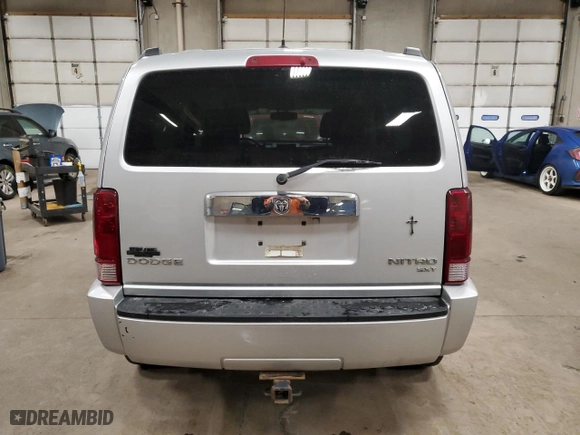2010 Dodge Nitro SXT with VIN 1D4PU5GK0AW132782, listed as a Copart auction lot 88356965 with 172,206 mi miles and Salvage Title. Bid and sale history available at carsss.com. Image 6.