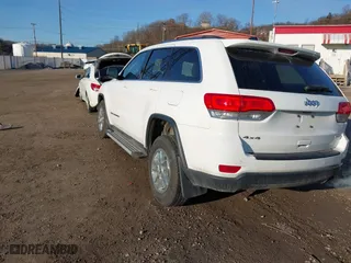 2018 Jeep Grand Cherokee Laredo E with VIN 1C4RJFAG0JC298441, listed as a IAAI auction lot 41748555 with 144,606 mi miles. Bid and sale history available at carsss.com. Image 3.