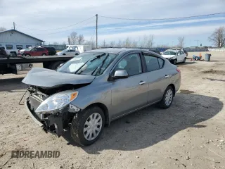 2012 Nissan Versa SV z VIN 3N1CN7AP7CL847384, wystawiony jako Copart lot #46539915 z przebiegiem Nie podano mil oraz Szkoda całkowita • Salvage title. Historia ofert i sprzedaży dostępna na DreamBid. Obrazek 1.