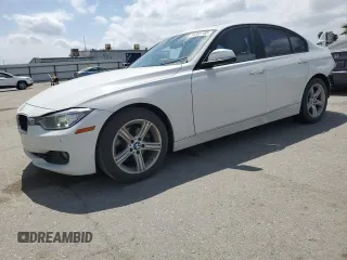 2014 BMW 3 Series 328i с VIN WBA3C1C5XEK111181, выставлен на аукционе Copart как лот 54381165 с пробегом 98 280 миль миль и Списание • Salvage title. История ставок и продаж доступна на DreamBid. Изображение 1.