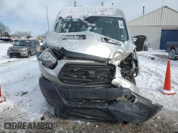 2015 Ford Transit Cargo z VIN 1FTNR2CM3FKA01839, wystawiony jako Copart lot #41739665 z przebiegiem Nie podano mil oraz Szkoda całkowita • Salvage title. Historia ofert i sprzedaży dostępna na DreamBid. Obrazek 5.