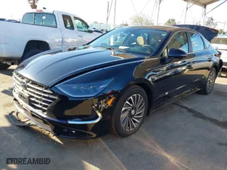 2023 Hyundai Sonata Hybrid Limited with VIN KMHL54JJ8PA075462, listed as a IAAI auction lot 41756115 with 8,599 mi miles. Bid and sale history available at carsss.com. Image 2.
