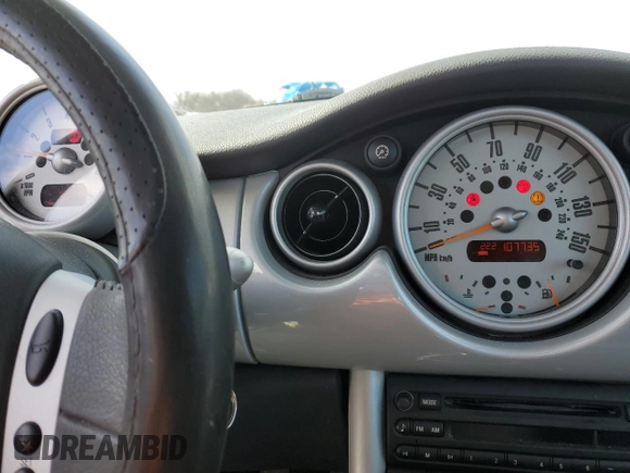 2002 MINI Hardtop with VIN WMWRC334X2TC38342, listed as a Copart auction lot 45706475 with 107,735 mi miles and Salvage Title. Bid and sale history available at DreamBid. Image 9.