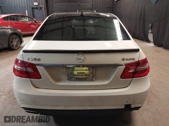 2011 Mercedes-Benz E 350 Luxury с VIN WDDHF8HBXBA480766, выставлен на аукционе IAAI как лот 42568278 с пробегом 127 584 миль миль и . История ставок и продаж доступна на DreamBid. Изображение 17.
