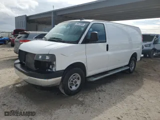2022 GMC Savana Cargo Van with VIN 1GTW7AF76N1264390, listed as a Copart auction lot 45248285 with 23,315 mi miles and Salvage Title. Bid and sale history available at carsss.com. Image 1.