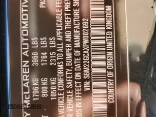 2023 McLaren GT z VIN SBM22GCAXPW002692, wystawiony jako Copart lot #41496504 z przebiegiem Nie podano mil oraz . Historia ofert i sprzedaży dostępna na DreamBid. Obrazek 14.