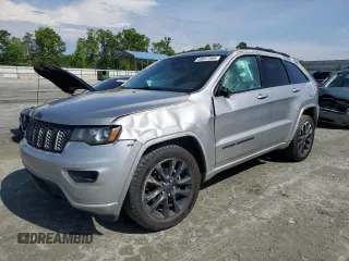 2017 Jeep Grand Cherokee Altitude with VIN 1C4RJEAG5HC929995, listed as a Copart auction lot 55647565 with 207,845 mi miles and Salvage title. Bid and sale history available at DreamBid. Image 1.