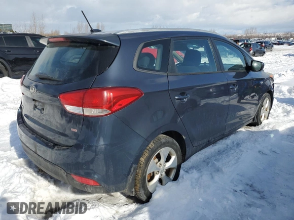 2014 Kia Rondo LX with VIN KNAHT8A33E7041297, listed as a Copart auction lot 42232715 with 230,841 mi miles and Clean Title. Bid and sale history available at carsss.com. Image 3.