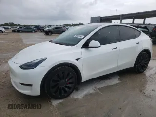 2022 Tesla Model Y Performance z VIN 7SAYGDEF7NF372515, wystawiony jako Copart lot #61592095 z przebiegiem 35 730 mil mil oraz Szkoda całkowita • Salvage title. Historia ofert i sprzedaży dostępna na DreamBid. Obrazek 1.