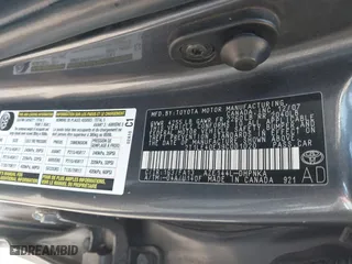 2009 Toyota Matrix S with VIN 2T1LE40E39C001020, listed as a IAAI auction lot 41801991 with 999,999 mi miles. Bid and sale history available at carsss.com. Image 9.