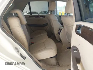 2012 Mercedes-Benz M ML 350 with VIN 4JGDA5HB1CA013738, listed as a IAAI auction lot 42024949 with 81,124 mi miles. Bid and sale history available at carsss.com. Image 8.