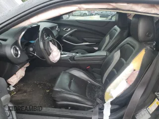 2016 Chevrolet Camaro 2LT z VIN 1G1FD1RSXG0139855, wystawiony jako Copart lot #62695754 z przebiegiem 91 576 mil mil oraz Szkoda całkowita • Salvage title. Historia ofert i sprzedaży dostępna na DreamBid. Obrazek 7.