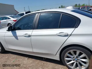 2018 BMW 3 Series 320i xDrive with VIN WBA8A3C59JA492173, listed as a IAAI auction lot 41850946 with 76,196 mi miles. Bid and sale history available at carsss.com. Image 15.