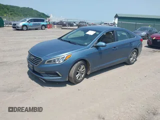 2016 Hyundai Sonata SE z VIN 5NPE24AF2GH426568, wystawiony jako IAAI lot #42415770 z przebiegiem 112 727 mil mil oraz . Historia ofert i sprzedaży dostępna na DreamBid. Obrazek 2.