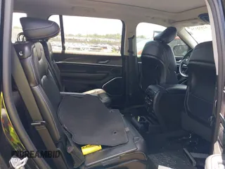 2022 Jeep Grand Cherokee Limited with VIN 1C4RJKBGXN8541947, listed as a IAAI auction lot 42553134 with 1,930 mi miles and . Bid and sale history available at DreamBid. Image 8.
