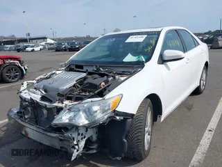 2012 Toyota Camry SE with VIN 4T1BK1FK0CU505465, listed as a IAAI auction lot 41781408 with 130,884 mi miles. Bid and sale history available at carsss.com. Image 6.