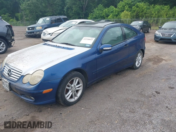 2002 Mercedes-Benz C 230/260/280/320 с VIN WDBRN47J02A185774, выставлен на аукционе IAAI как лот 42258843 с пробегом Не указан миль и . История ставок и продаж доступна на DreamBid. Изображение 2.