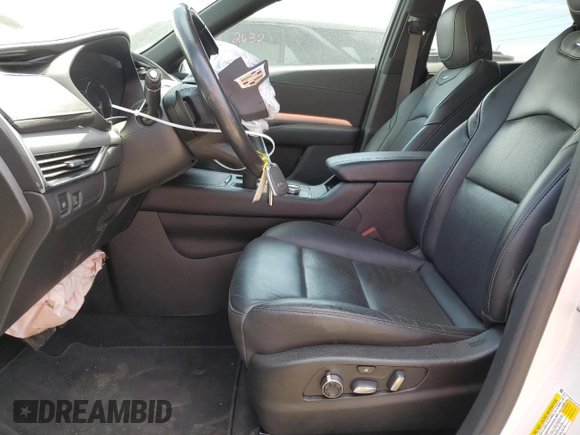 2020 Cadillac XT4 AWD Premium Luxury with VIN 1GYFZDR44LF143798, listed as a Copart auction lot 56134875 with 31,365 mi miles and Salvage title. Bid and sale history available at DreamBid. Image 7.