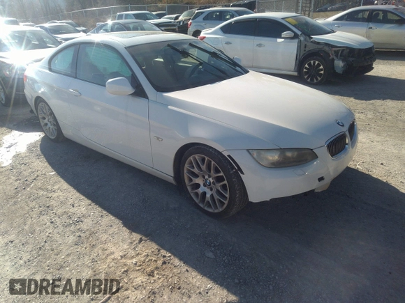 2010 BMW 3 Series 328i with VIN WBAWB3C58AP139280, listed as a IAAI auction lot 41390262 with 137,928 mi miles. Bid and sale history available at carsss.com. Image 1.