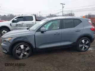 2022 Volvo XC40 Momentum с VIN YV4162UK4N2742114, выставлен на аукционе IAAI как лот 41465820 с пробегом 13 833 миль миль и . История ставок и продаж доступна на DreamBid. Изображение 17.