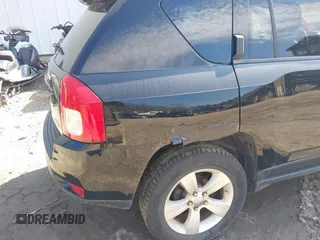 2012 Jeep Compass Latitude with VIN 1C4NJDEB2CD621760, listed as a IAAI auction lot 42123908 with 117,945 mi miles. Bid and sale history available at carsss.com. Image 6.
