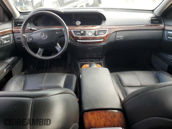 2007 Mercedes-Benz S 550 with VIN WDDNG71X17A127680, listed as a Copart auction lot 61382985 with 268,493 mi miles and Salvage title. Bid and sale history available at DreamBid. Image 8.