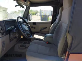 2004 Jeep Wrangler X with VIN 1J4FA39SX4P717980, listed as a IAAI auction lot 42334875 with 141,584 mi miles and . Bid and sale history available at DreamBid. Image 5.