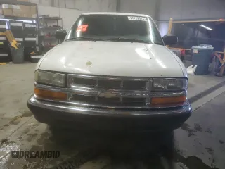2001 GMC Sonoma SLS w/1SG Pkg with VIN 1GTCS19W818228836, listed as a Copart auction lot 85732914 with 0 mi miles and Clean Title. Bid and sale history available at carsss.com. Image 5.
