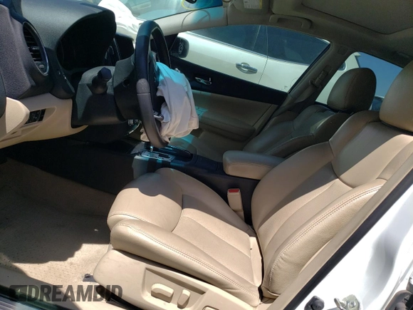 2014 Nissan Maxima SV z VIN 1N4AA5AP3EC915057, wystawiony jako Copart lot #49204885 z przebiegiem 41 447 mil mil oraz Szkoda całkowita • Salvage title. Historia ofert i sprzedaży dostępna na DreamBid. Obrazek 7.