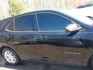 2019 Chevrolet Equinox LS z VIN 2GNAXHEV8K6111576, wystawiony jako IAAI lot #41829253 z przebiegiem 113 231 mil mil oraz . Historia ofert i sprzedaży dostępna na DreamBid. Obrazek 13.
