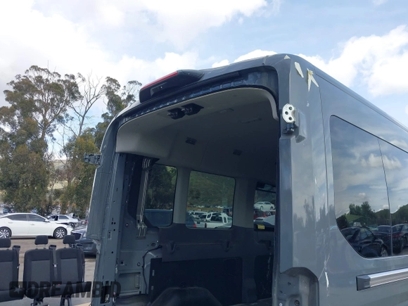 2023 Ford Transit Passenger XL with VIN 1FBAX2C82PKB58582, listed as a IAAI auction lot 41898895 with 16,416 mi miles and . Bid and sale history available at DreamBid. Image 18.
